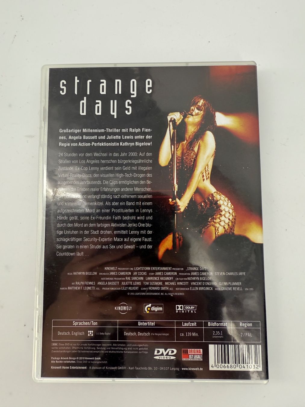 Tutti i DVDs: Strange Days DVD, Ralph Fiennes, Thriller – Usato da Auenstein venduto da moin. 1