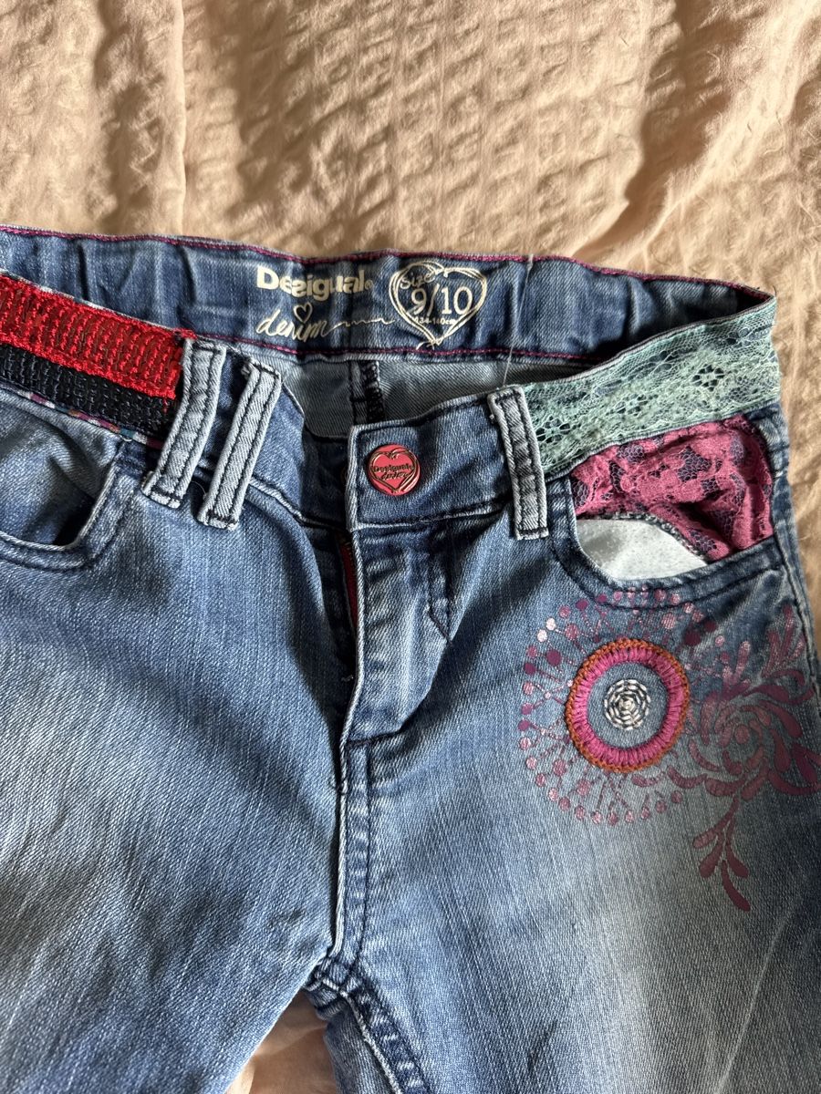 Desigual Pantaloni: Desigual Jeans Mädchen 9/10 – Usato da Hägendorf venduto da laumatt 1