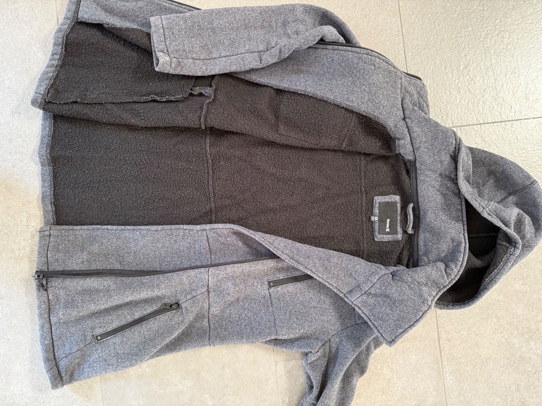 Pulls & Sweat-shirts: Hurley – D'occasion à Matten b. Interl par iamue 3