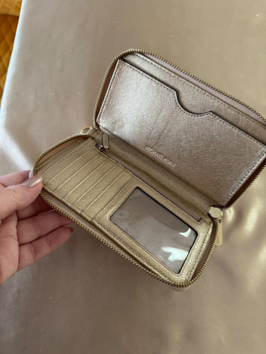 Michael Kors Portemonnaie: Michael Kors – Gebraucht aus St. Gallen von ami_pr29 1
