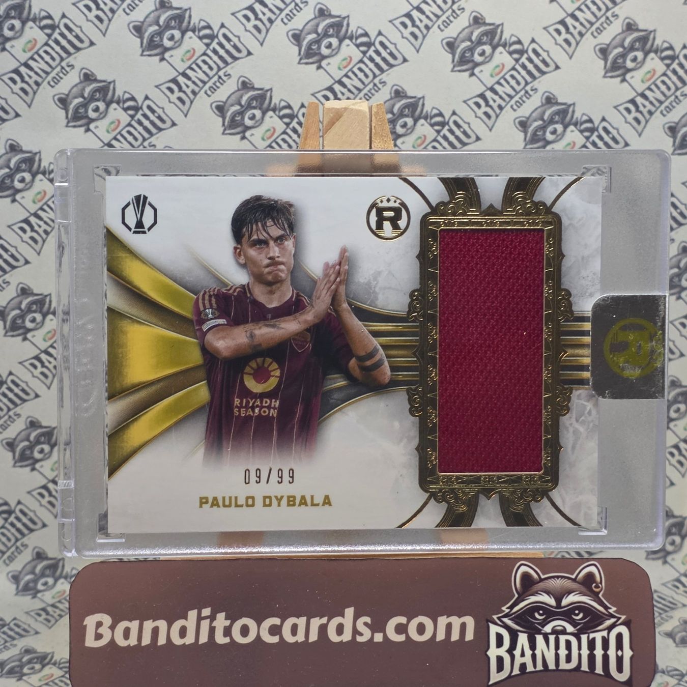 Topps Carte collezionabili: 2024-25 Topps Reverence Paulo Dybala patch /99 - Roma – Usato da Liebefeld venduto da Banditocards