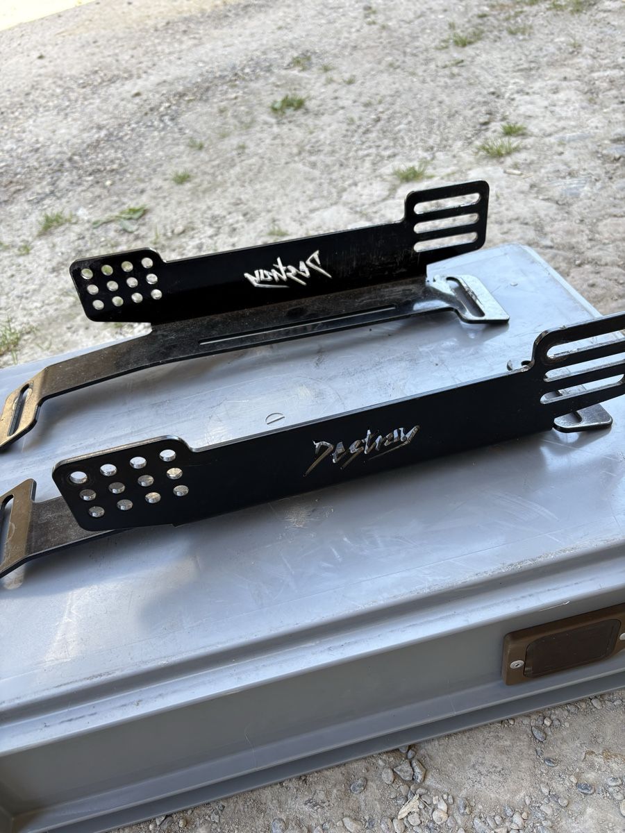 Mazda Alle Autoersatzteile: Destroy Or Die MAZDA MX5 MIATA SIDE MOUNT SEAT BRACKETS – Gebraucht aus Lyss von P.Bento