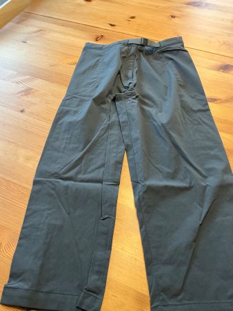 NIKE  DRY FIT - Sporthose,  Gr. 36  *NEU*