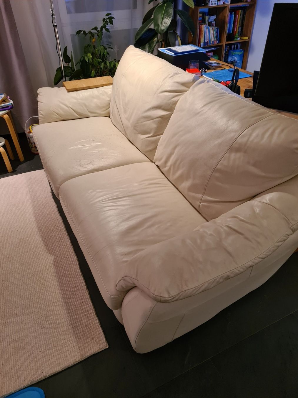 Sofas: Sofa mit Schlaffunktion IKEA Echtleder – D'occasion à Schaffhausen par mno_5j2p