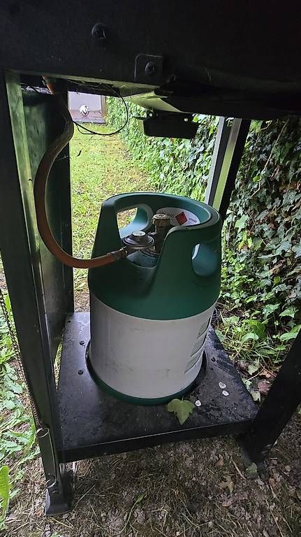 Sonstiges zum Sammeln & Seltenes: Gas cylinder  – Gebraucht aus Le Grand-Saconnex von lol_zs8k