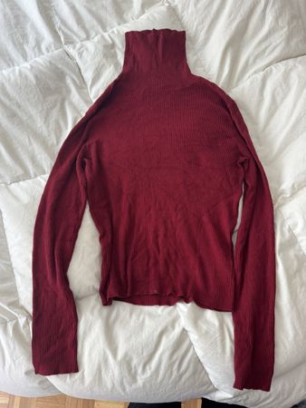 Pull col roulé Brandy Melville rouge matière côtelée