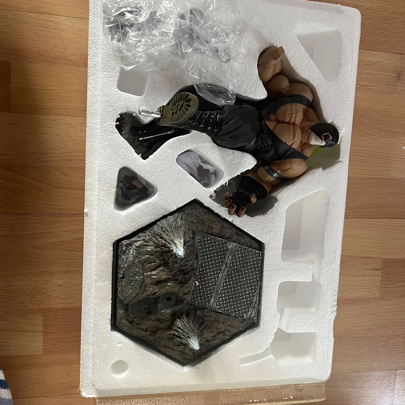 Figuren: Bane Iron Studios Exclusive Statue DC Comics – Gebraucht aus Riniken von Janayuga 3