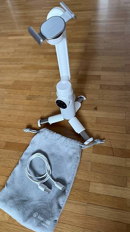 Insta360 Staffe: Insta360 Flow - Phone Gimbal – Nuovo (secondo la descrizione) da Buchs SG venduto da muldav5 1