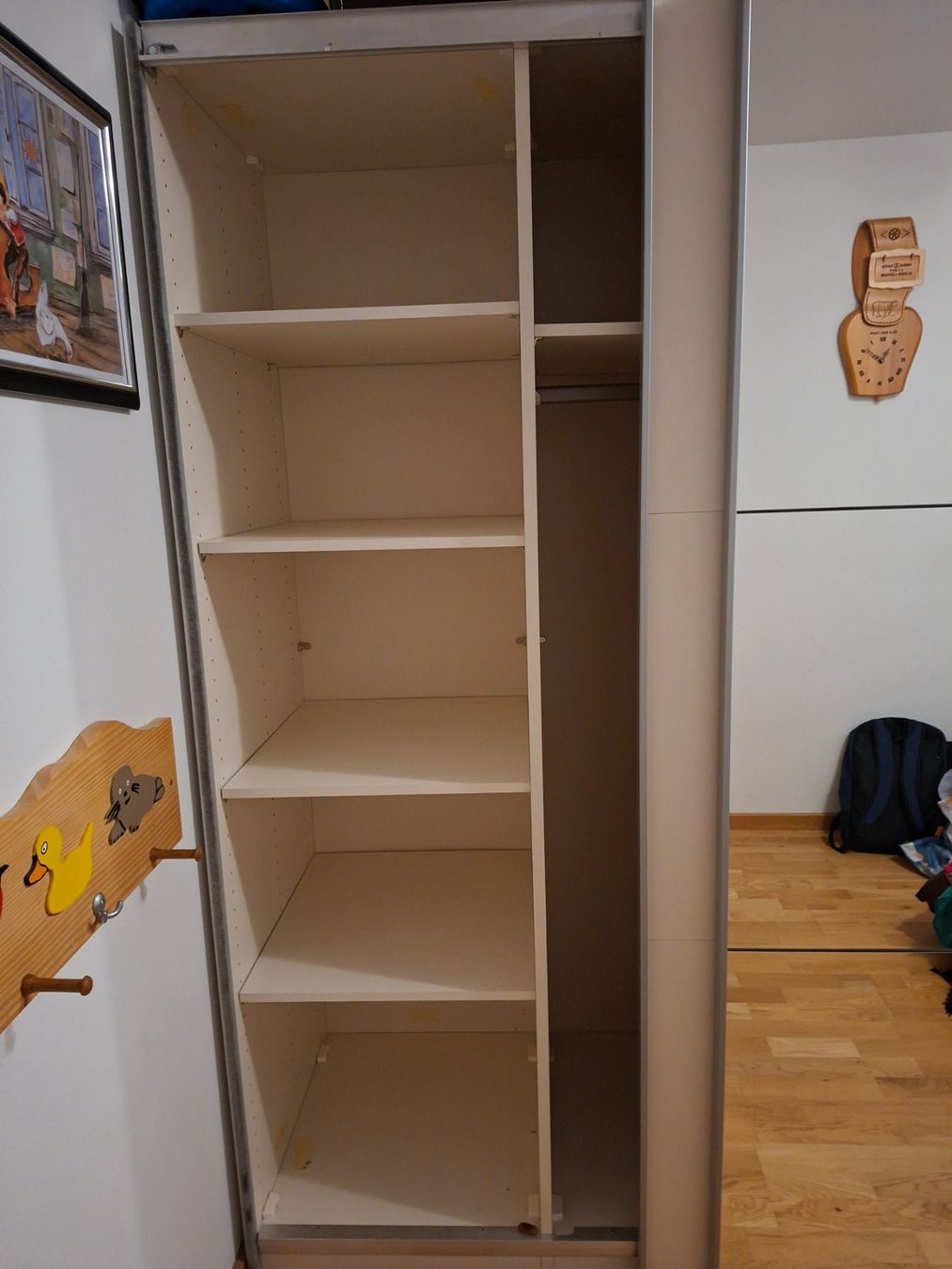 Armoires: Kleiderschrank – D'occasion à Niederbüren par mar_5xjp 2