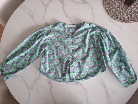 ZARA Mädchen Bluse Gr. 11–12 Jahre / 152 – Blumenmuster