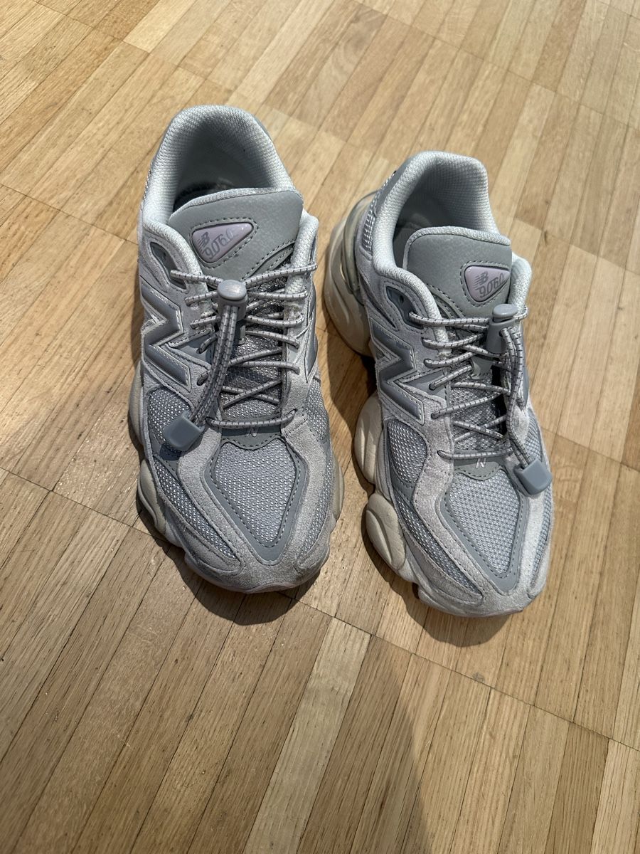 New Balance Scarpe da donna: New Balance 9060 numero 36 – Usato da Roveredo GR venduto da ifo_h7sn 1