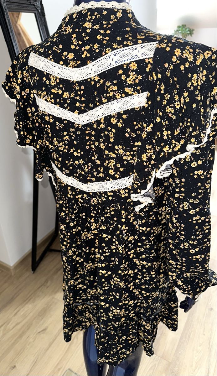 Kleider: RIVER ISLAND KLEID GR. 38 neuwertig – Neu (gemäss Beschreibung) aus Unteraegeri von MH203 6