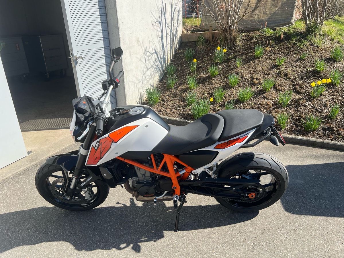 KTM Strasse: KTM Duke 690 (35KW) – Neu (gemäss Beschreibung) aus Niederweningen von dar_c2gp 4