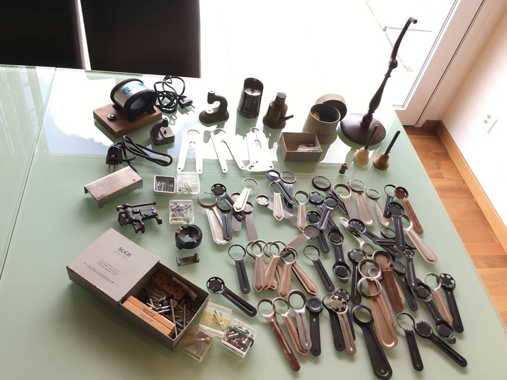 Outils Horloger - Ouvre-montre - Ouvre-boîtier De Montre - Kit De Reparation 5700 Boitier Bench Reglable Montre Fonte