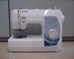 Nähmaschine Brother XQ3700, neu, Gratis-Versand.