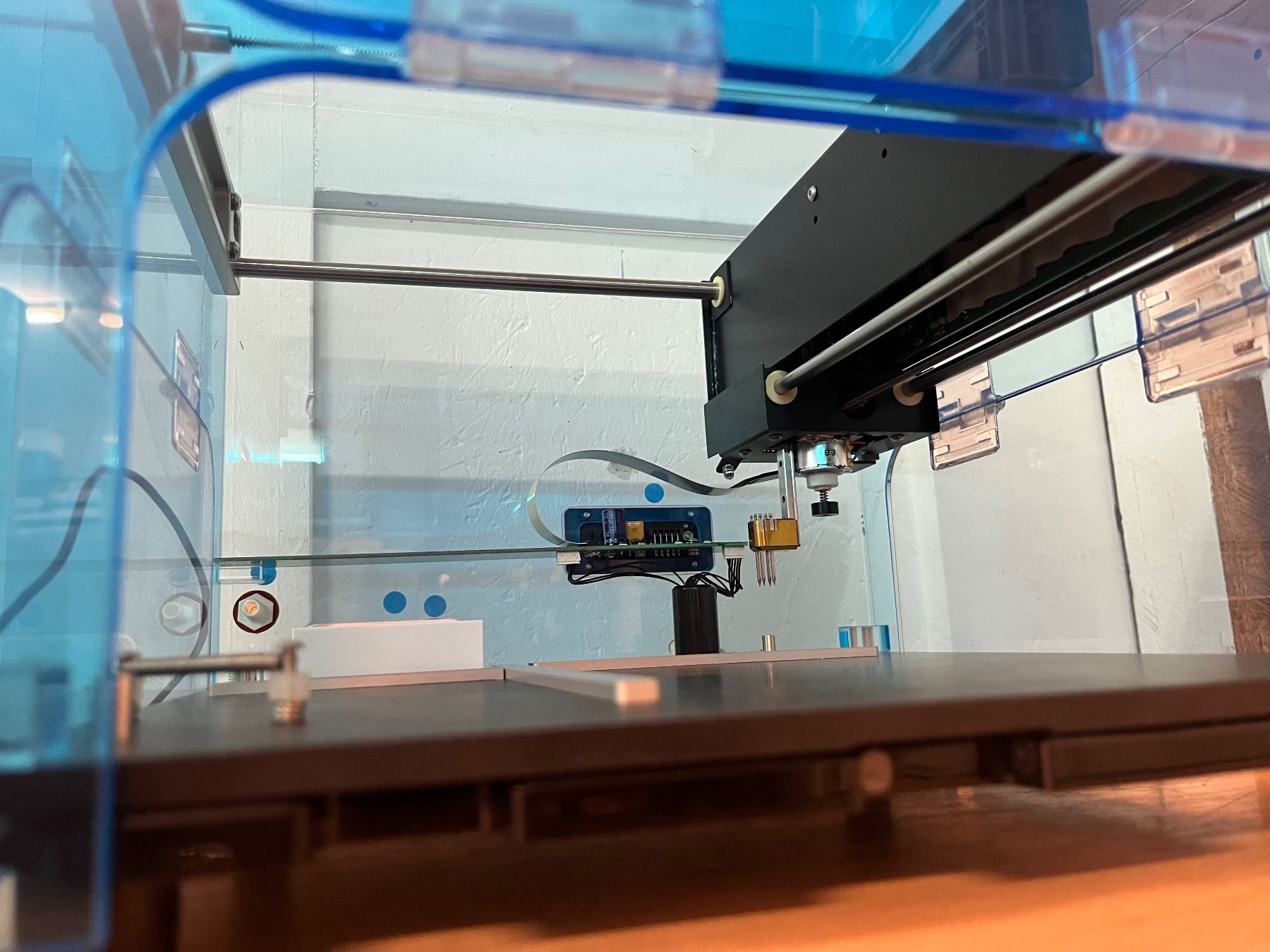 Accessori da laboratorio: Arrayit SpotBot® 3 Personal Desktop Arrayer – Usato da Niederdorf venduto da LeptonAG_Labor 4