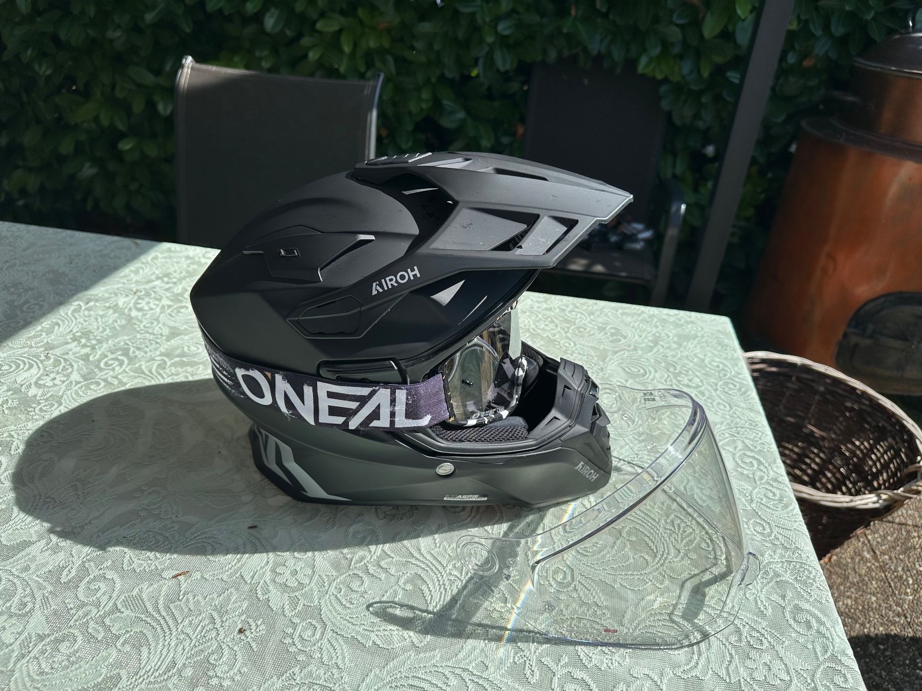 Airoh Helme & Visiere: Airoh Commander 2, taille L, une saison, comme neuf – Gebraucht aus Courgenay von Cyanure