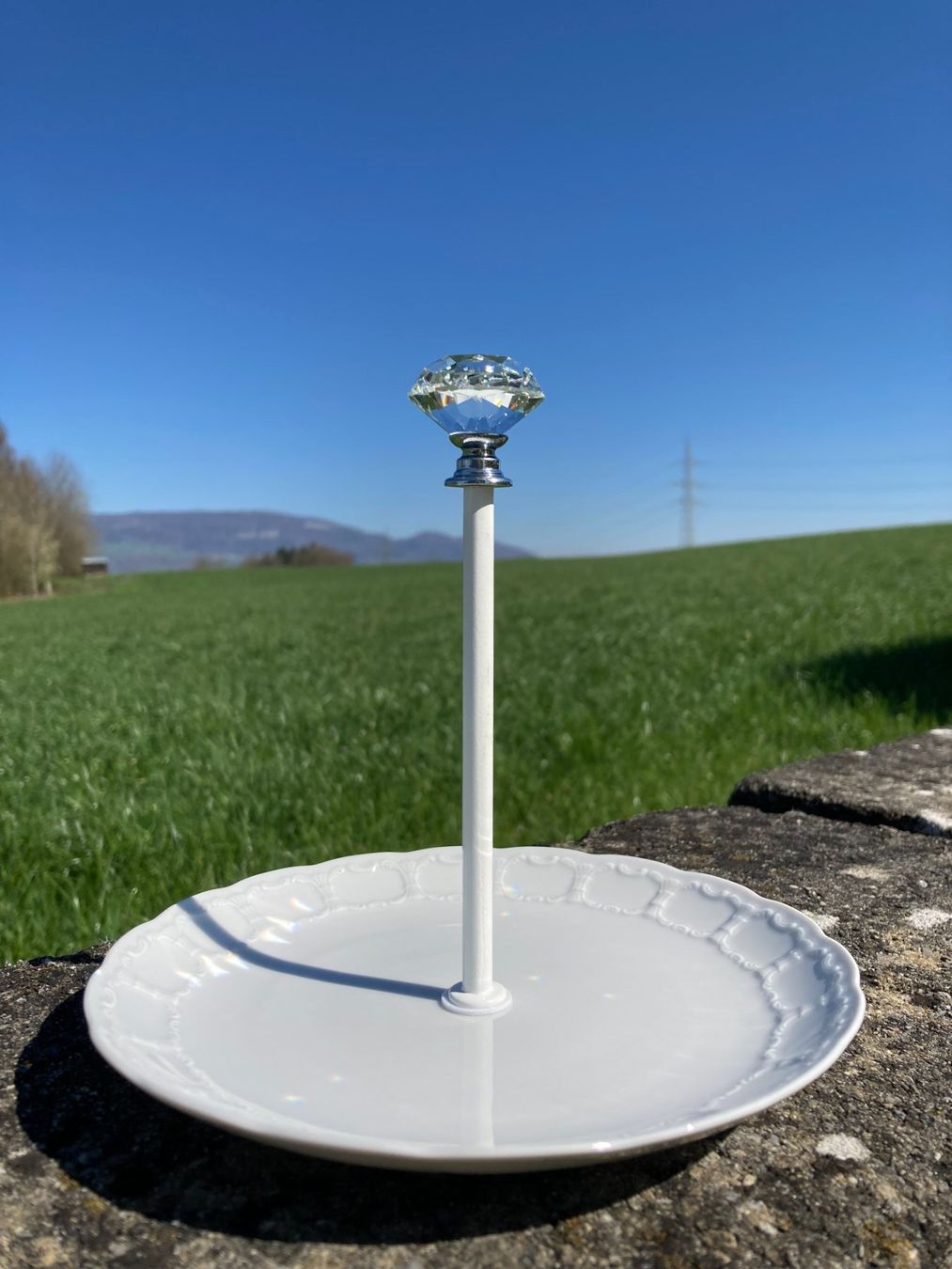 Piatti: ETAGERE  MIT  GESCHLIFFENEM  GLASKOPF – Usato da Subingen venduto da ArtBead