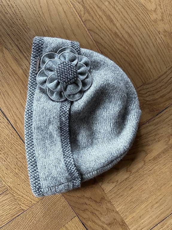 Chapeaux, bonnets & casquettes: Kappe aus Wolle von Monnari – D'occasion à Winterthur par maria0