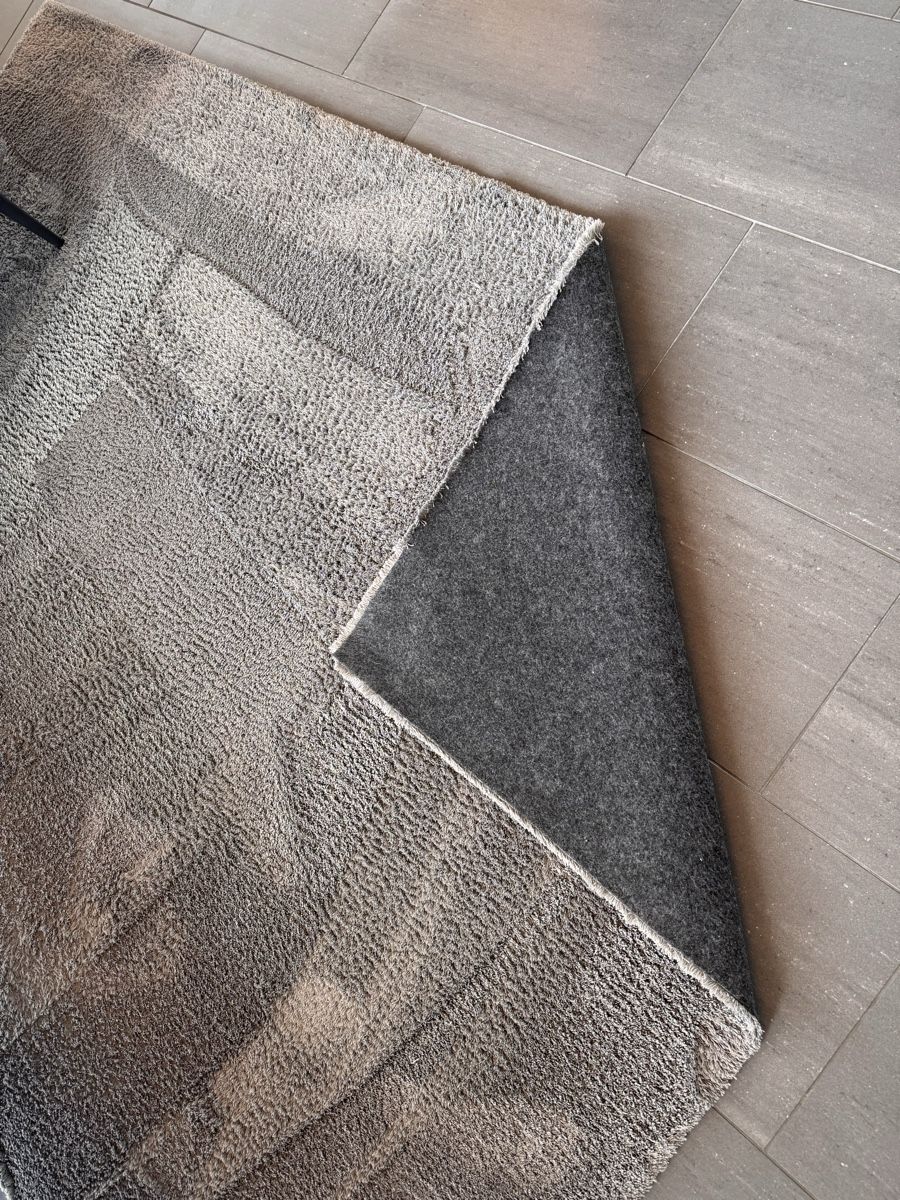 Tappeti: Teppich 230 x 160 cm – Usato da Pieterlen venduto da Paddlae7 1
