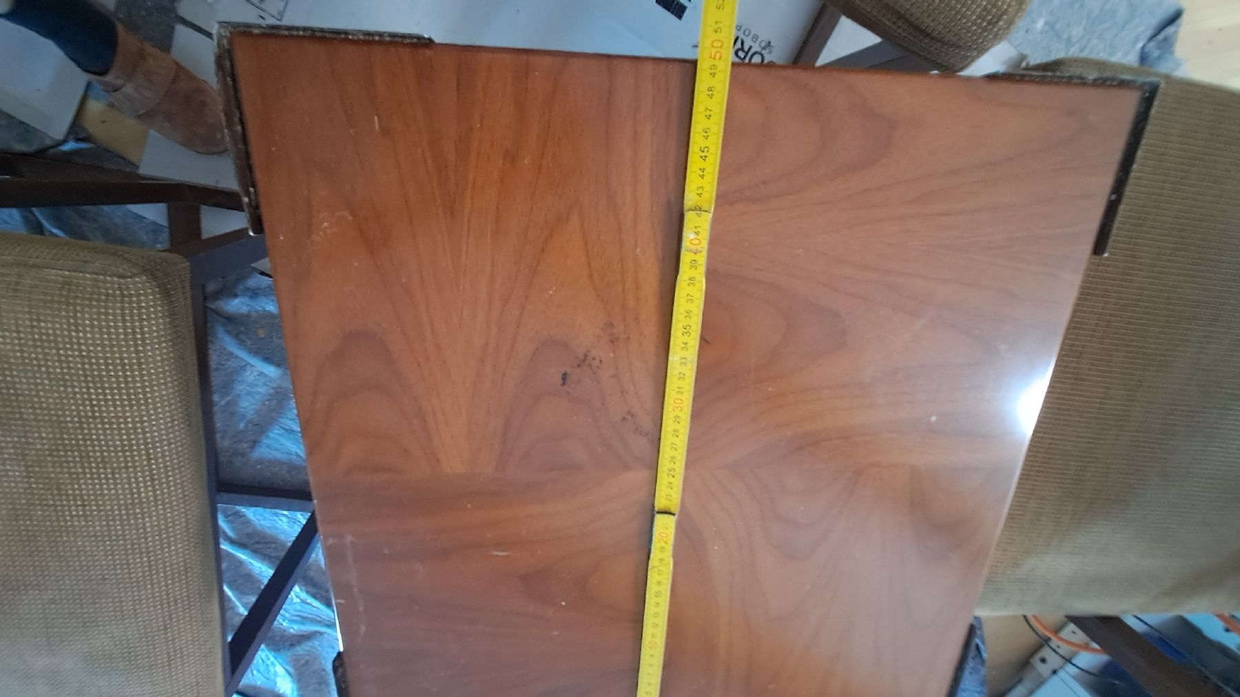 Set di tavolo e panche: Ensemble table et  4 chaises  bois massive  et métal – Usato da Bernex venduto da Dariafr 3