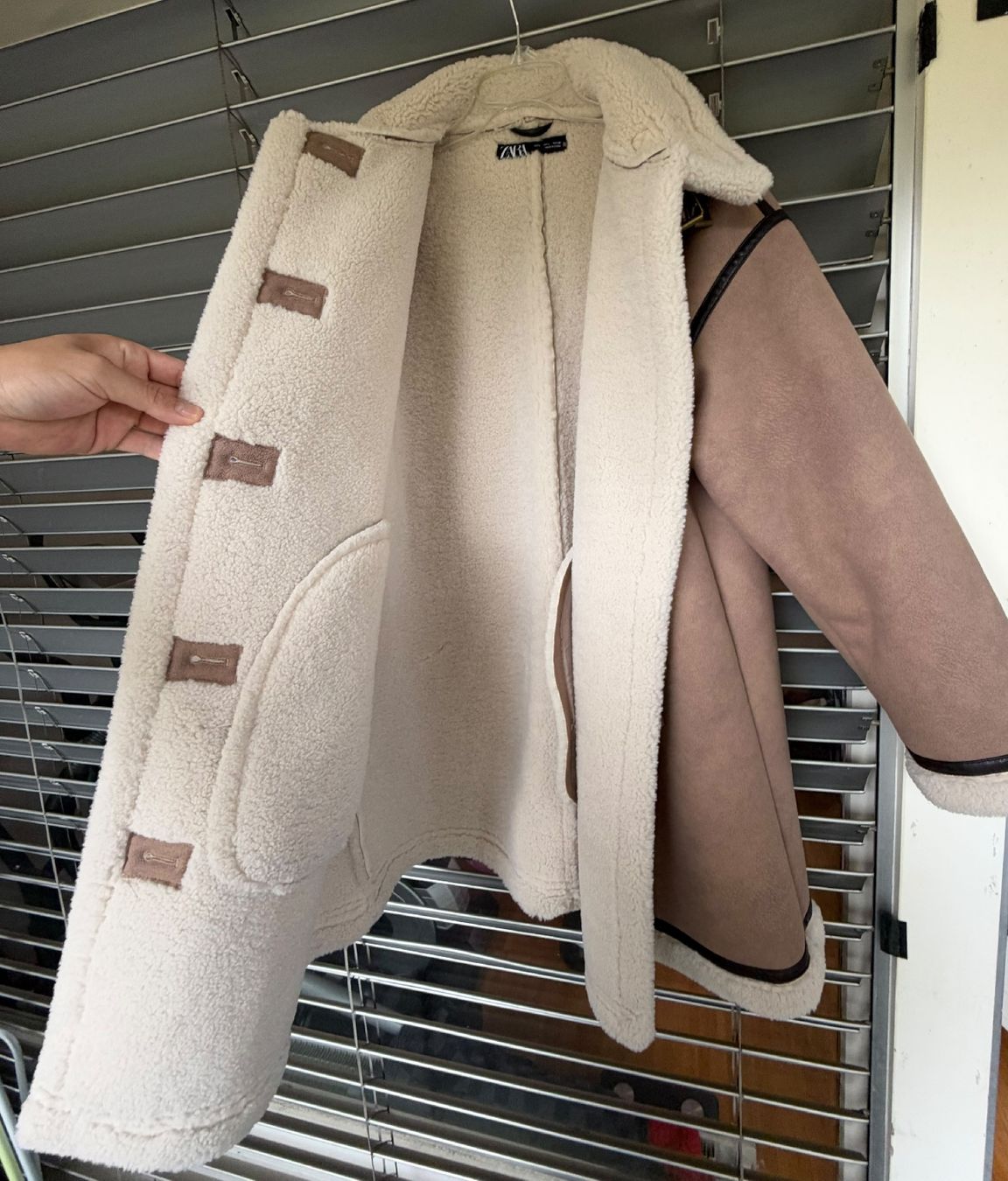 Zara Cappotti: ZARA Doubleface-Mantel mit Knöpfen – Usato da Brügg BE venduto da obm_fs8d 1