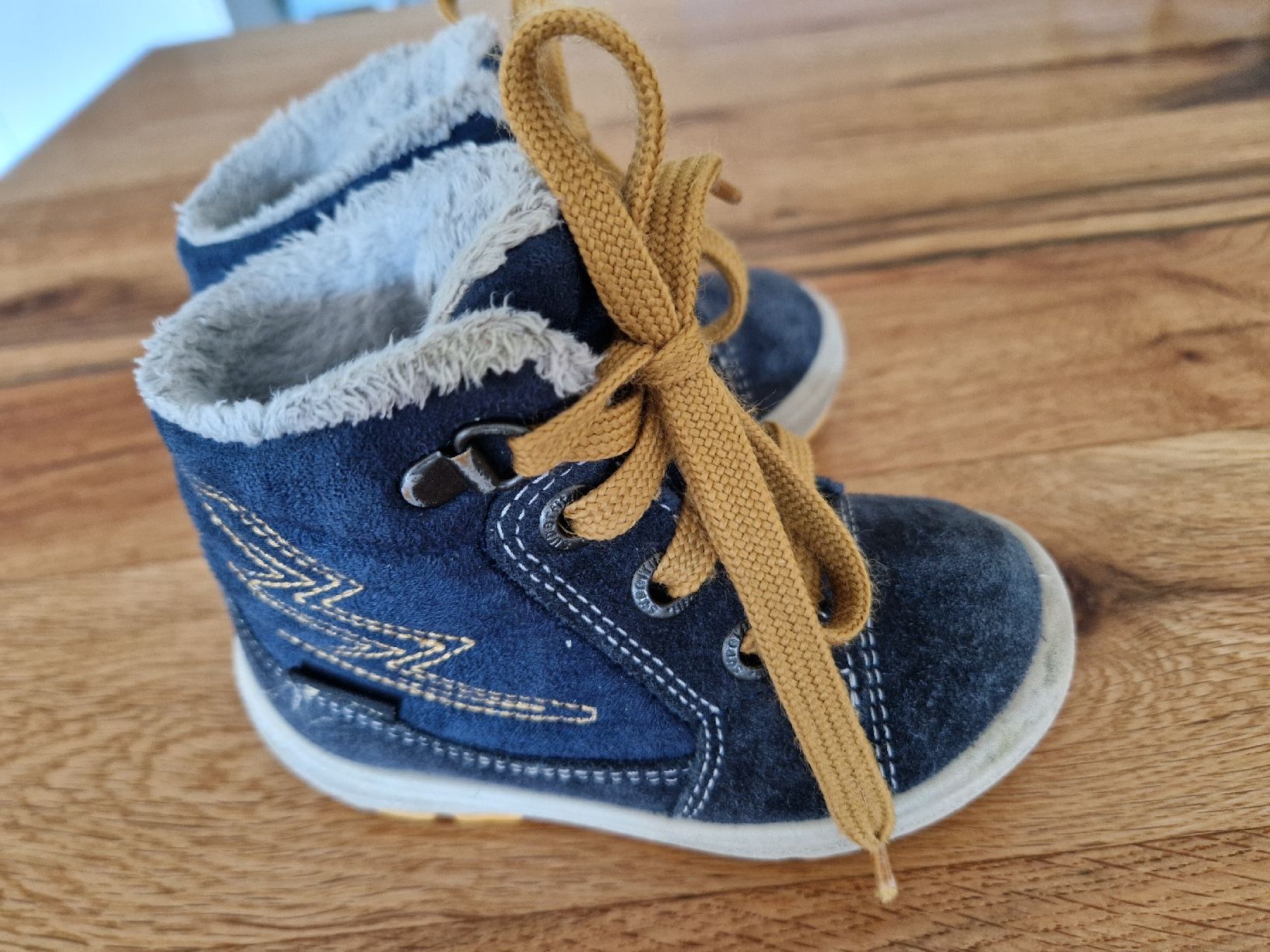 Superfit Schuhe für Jungen: Superfit Winterschuhe Grösse 21 – Gebraucht aus Unterägeri von ahe_kgd6 1