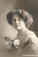 Hübsche Dame + 1916