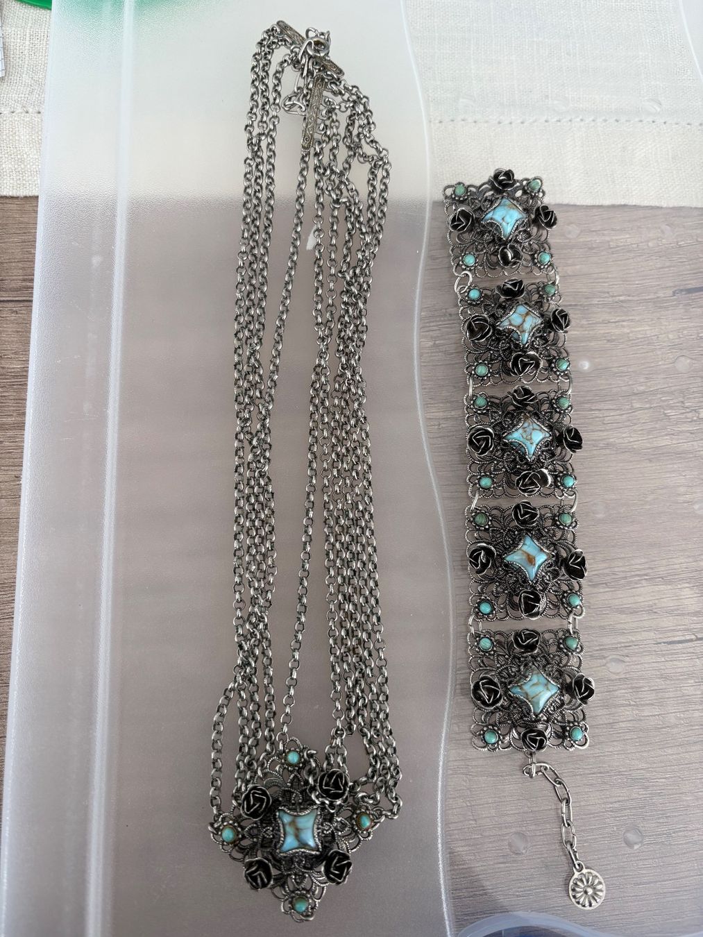 Sonstiger Schmuck: Armband und Kette mit Steinen – Gebraucht aus Schübelbach von S1CH