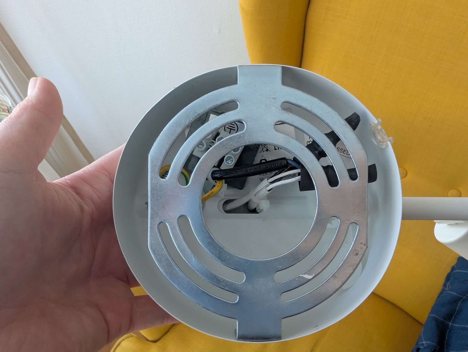 Lampadari & plafoniere: Weisse Deckenlampe mit drei Strahlern, Spots – Usato da Luzern venduto da f.myosotis 2