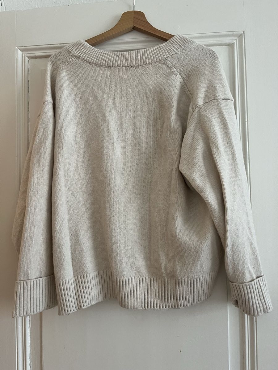 H&M Pulls & Sweat-shirts: H&M Vneck Pullover beige – Neuf (Voir description) à Basel par cat_25m7 1