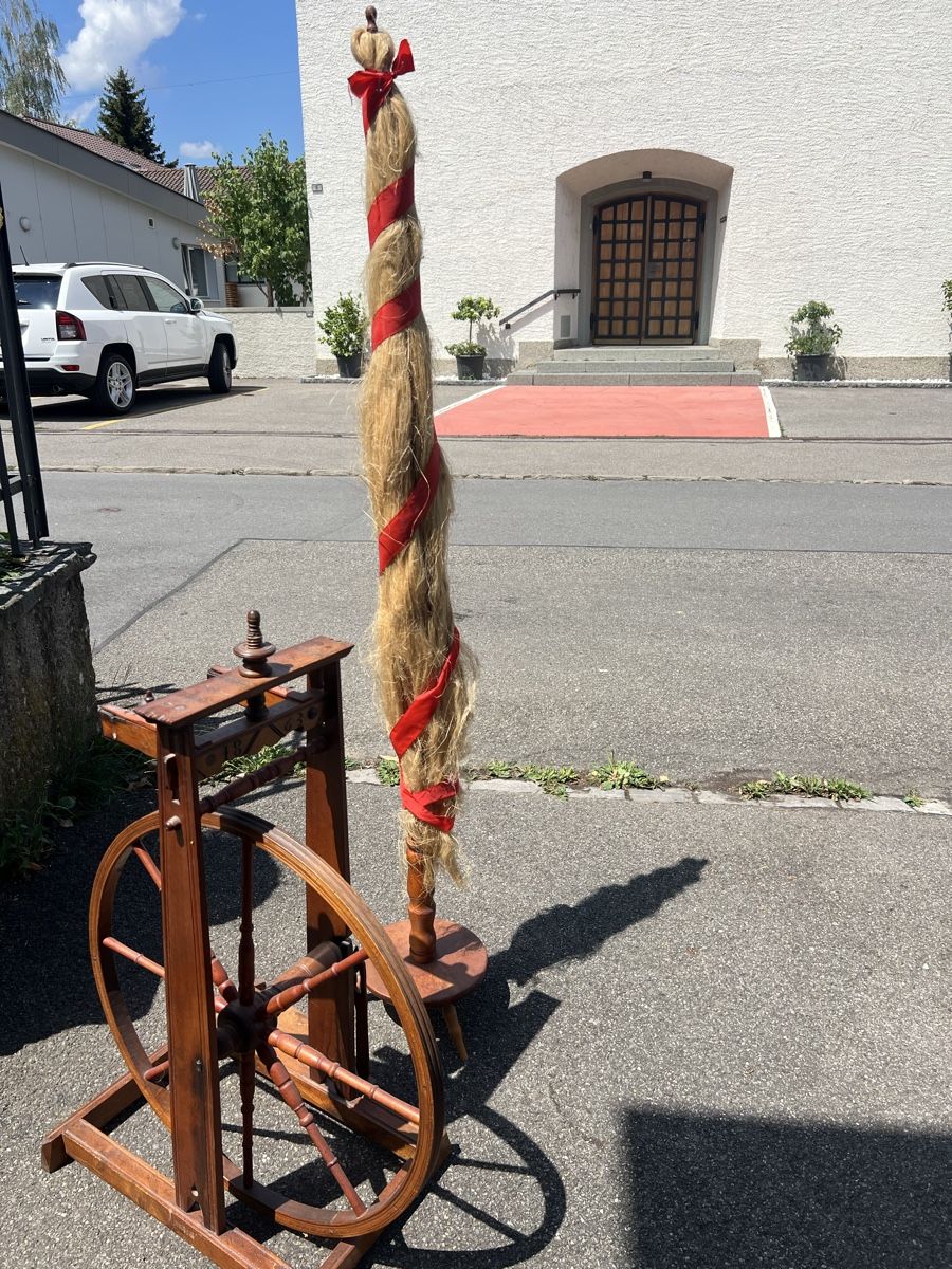 Rouets anciens: Antikes Spinnrad – D'occasion à Ostermundigen par mapa9 2