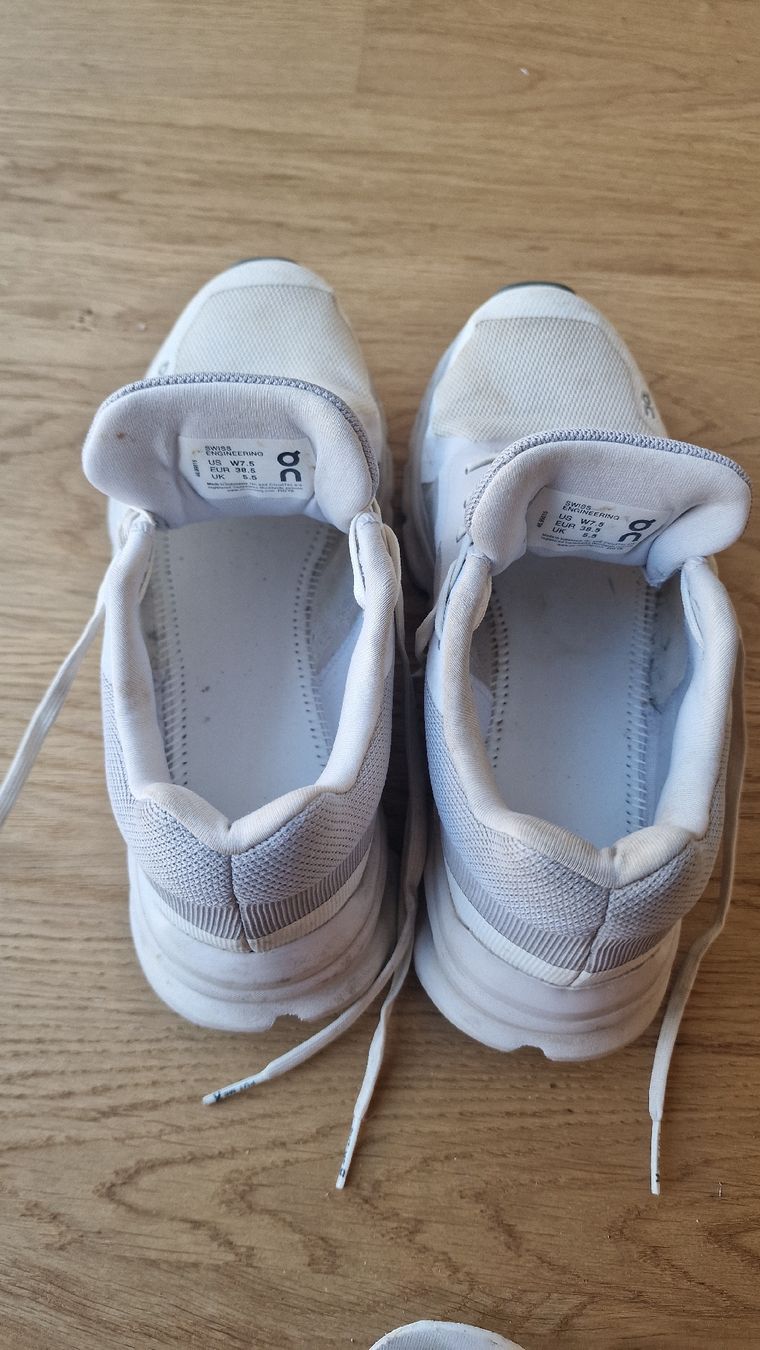 Herrenschuhe: On Cloud Schuhe Grösse 38.5 – Gebraucht aus Gümligen von koo_95tf 2