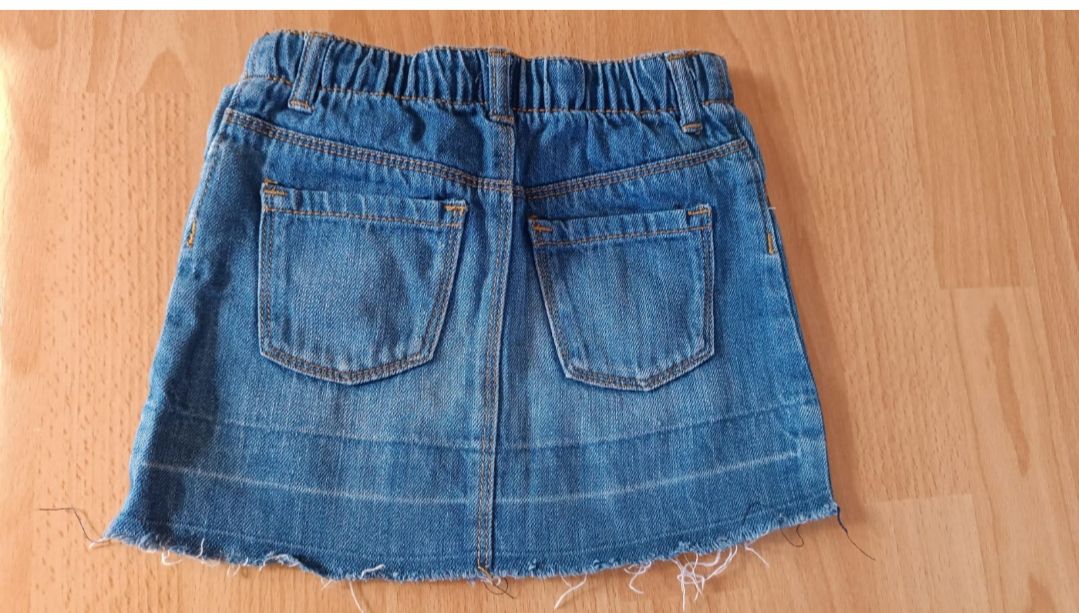 Vestiti & Gonne: Old Navy/ Madchen / Rock . Gr 18-24 Monate – Usato da Flims Dorf venduto da ali_8n8q 1