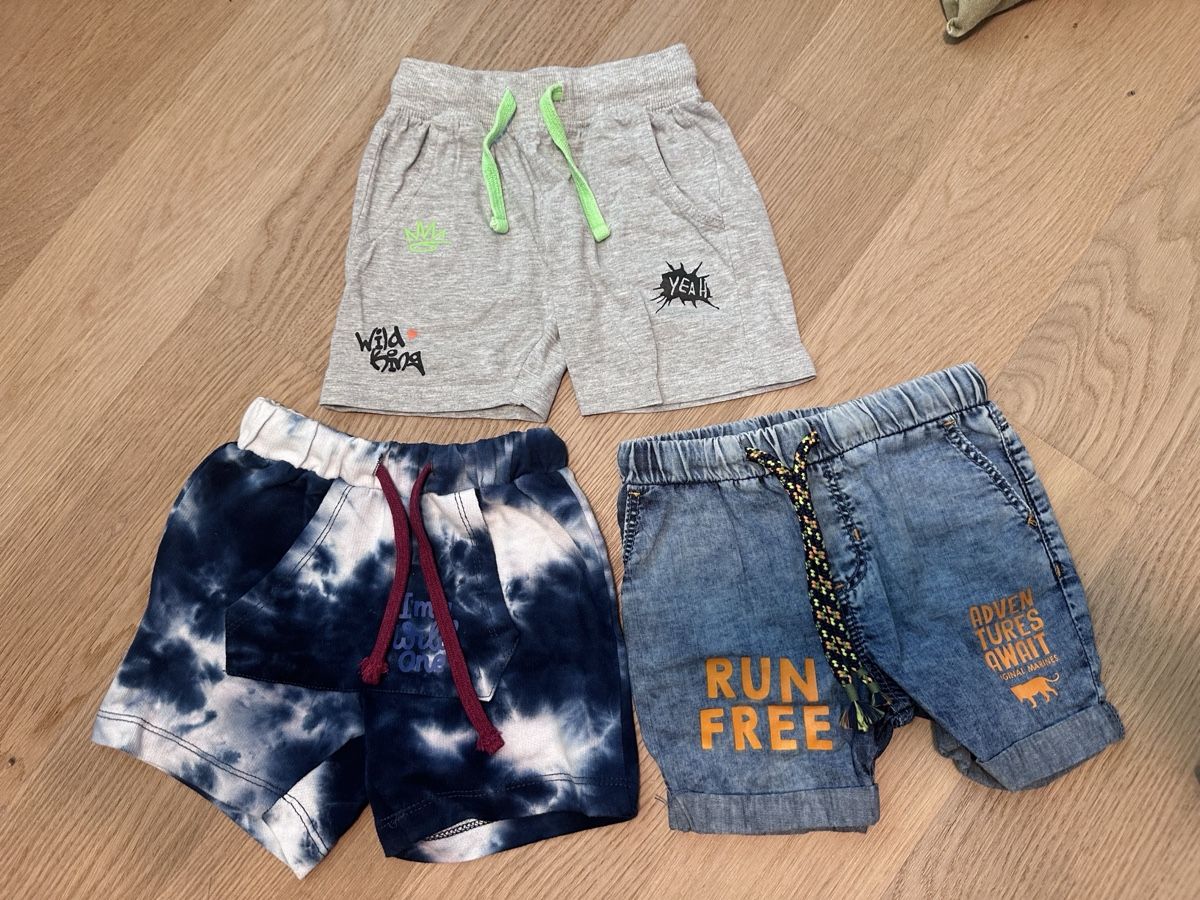 Lotti & Set di vestiti: Shorts Set Jungen Gr 92/98 – Usato da Uitikon Waldegg venduto da PBrosi