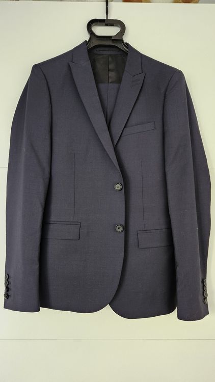 Kooples Costumes: Veste et pantalon The Kooples – D'occasion à Lausanne par enz_cxw7
