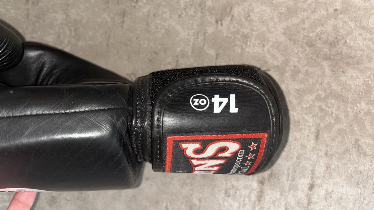 Guanti & manicotti: Twins Boxhandschuhe – Usato da Luzern venduto da ameliemueller 1