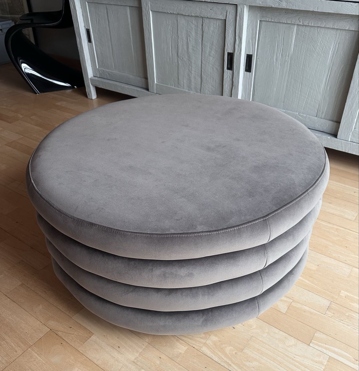 Hocker: Grosser Hocker anthrazit – Gebraucht aus Uetikon am See von manoka1