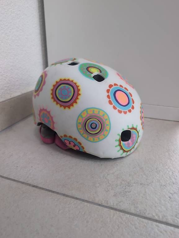 Caschi: Micro Kinder Fahrradhelm Gr. 48cm-53cm – Usato da Alberswil venduto da __colafroeschli__ 1