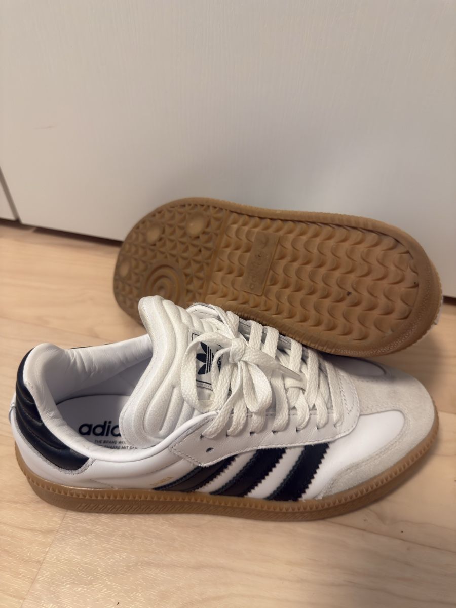 Adidas Damenschuhe: Adidas Samba – Gebraucht aus Siebnen von Body23 1
