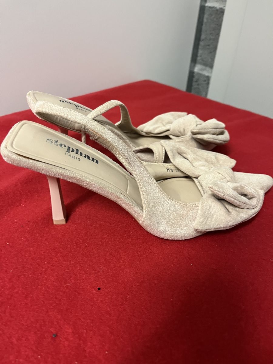 Damenschuhe: Pumps mit Schleife, Gr. 41, NEU – Neu (gemäss Beschreibung) aus Interlaken von Jasmin_Flower