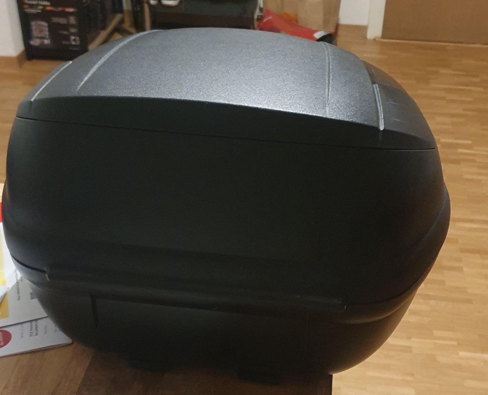 Givi Topcase: Top case Givi 36 litres NEUF, 2 clés – Neu (gemäss Beschreibung) aus Petit-Lancy von sis_c98p 2