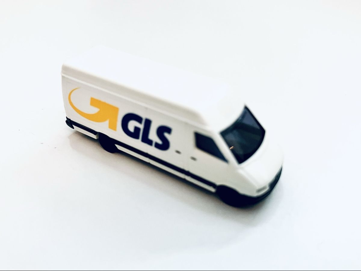 Busch Modelleisenbahnen: Kurierdienst Figur + MERCEDES Sprinter GLS OVP SPUR N – Gebraucht aus Oberbuchsiten von Orsetto24 2