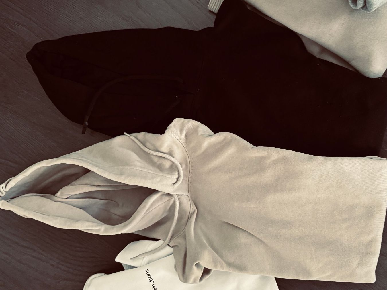 Lotti di vestiti: Super tolles Kleiderset Grösse S, Tshirts, Pullis, Jäggli – Usato da Baar venduto da qsi2005 6