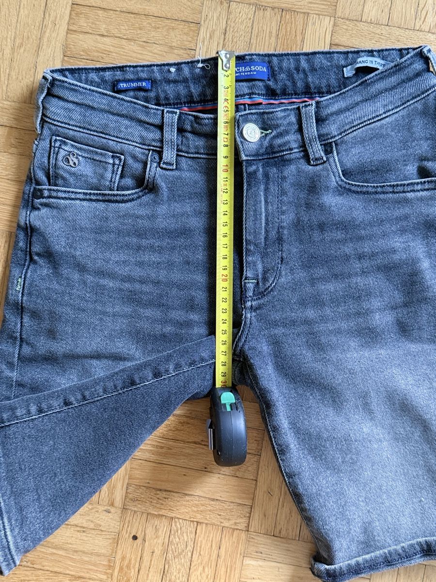 Pantalons: Jeansshorts für 13-15 Jährigen – Neuf (Voir description) à Niederwangen BE par fkaska 2