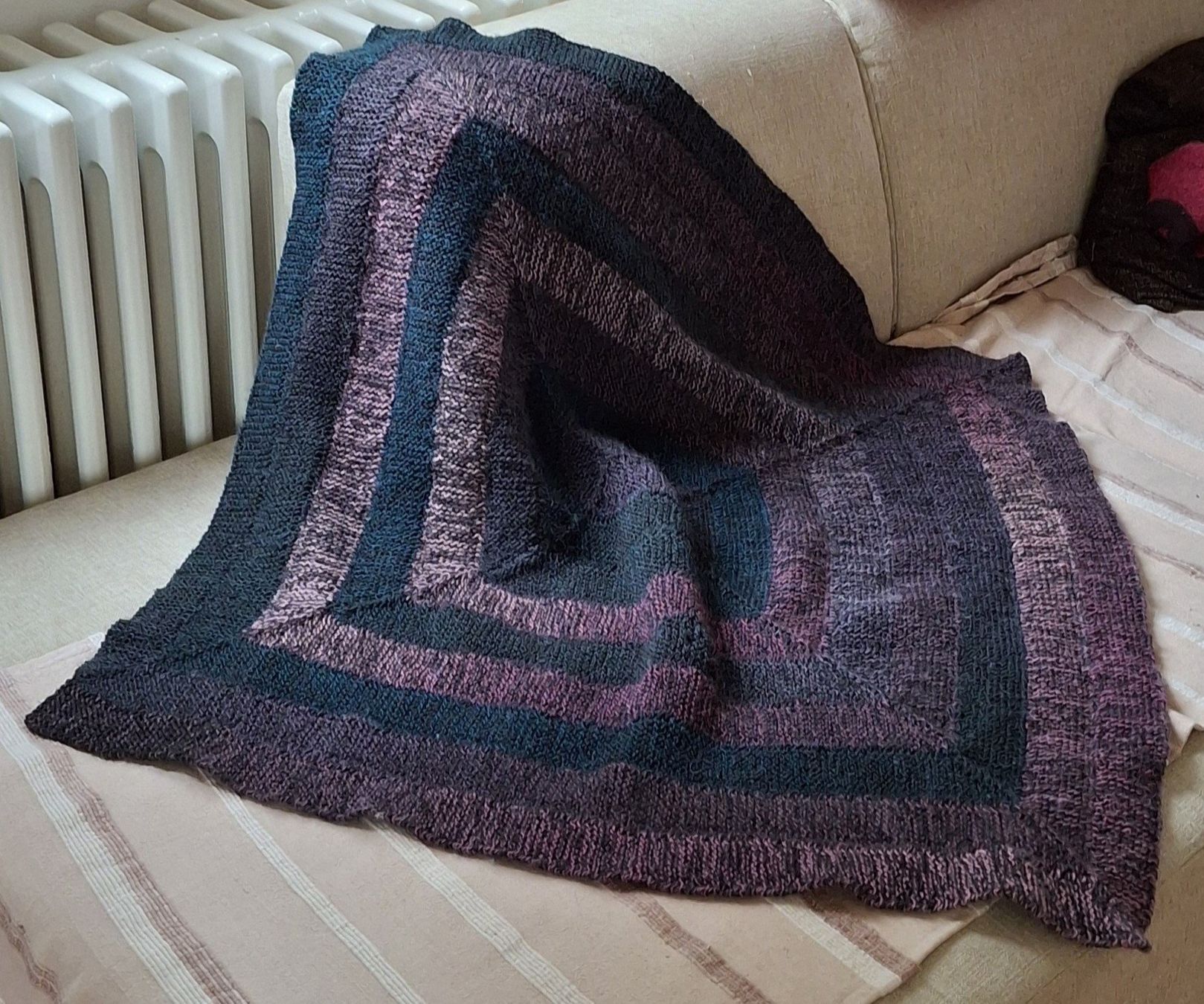 Coperte: Kniedecke handgestrickt   NEU – Nuovo (secondo la descrizione) da Langenthal venduto da Handstrick 3