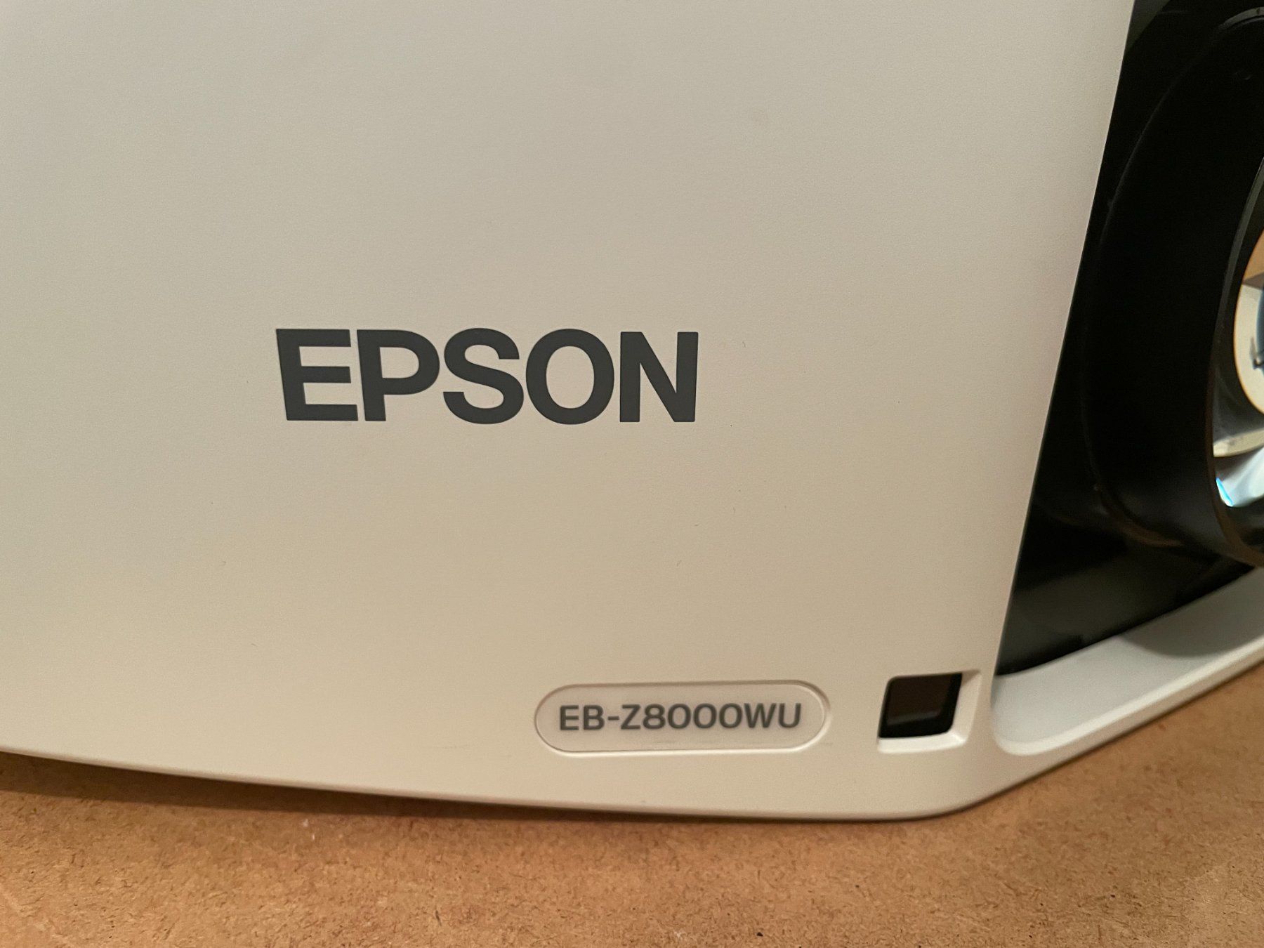 Epson Proiettori: Epson Event Beamer 6000 Ansi - WM Hammer – Usato da Mellingen venduto da Browser67 1