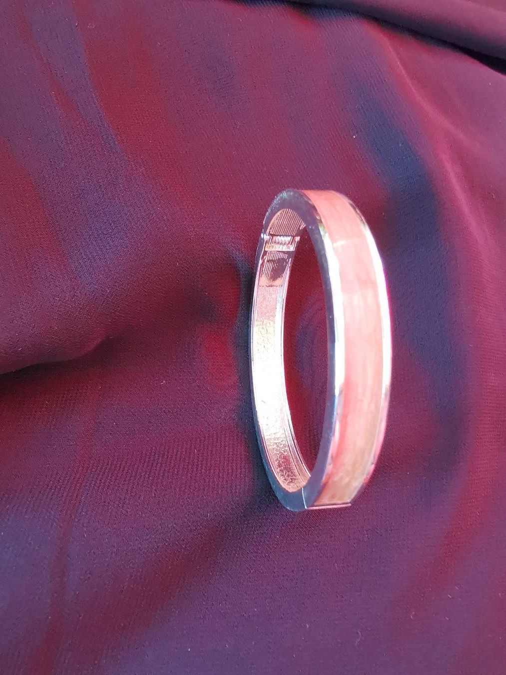 Armbänder & -reifen: Armreif mit Emaille-Muster, ClickClack-Verschluss – Gebraucht aus Zürich von Pokiemon 4
