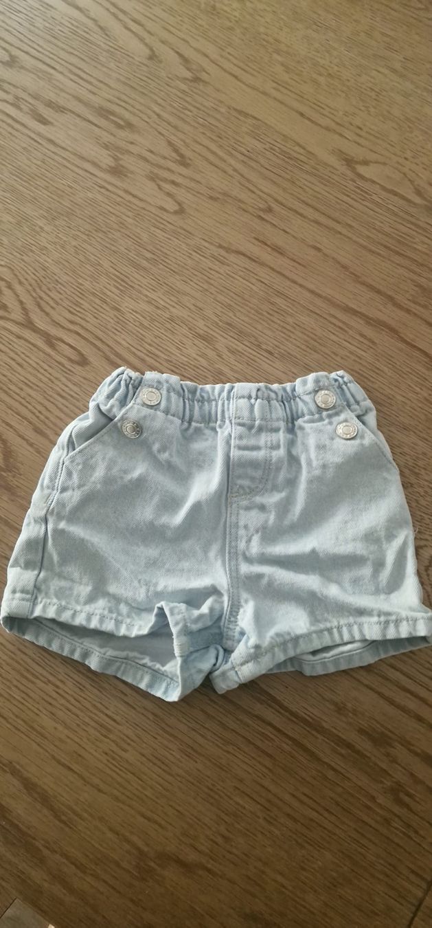 Mango Pantalons: Mango Jeans Shorts hellblau Grösse 98 – D'occasion à Seftigen par G00