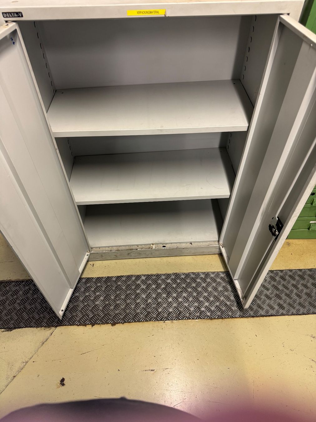 Armadi: Werkzeugschrank – Usato da Selzach venduto da Pbidu 1